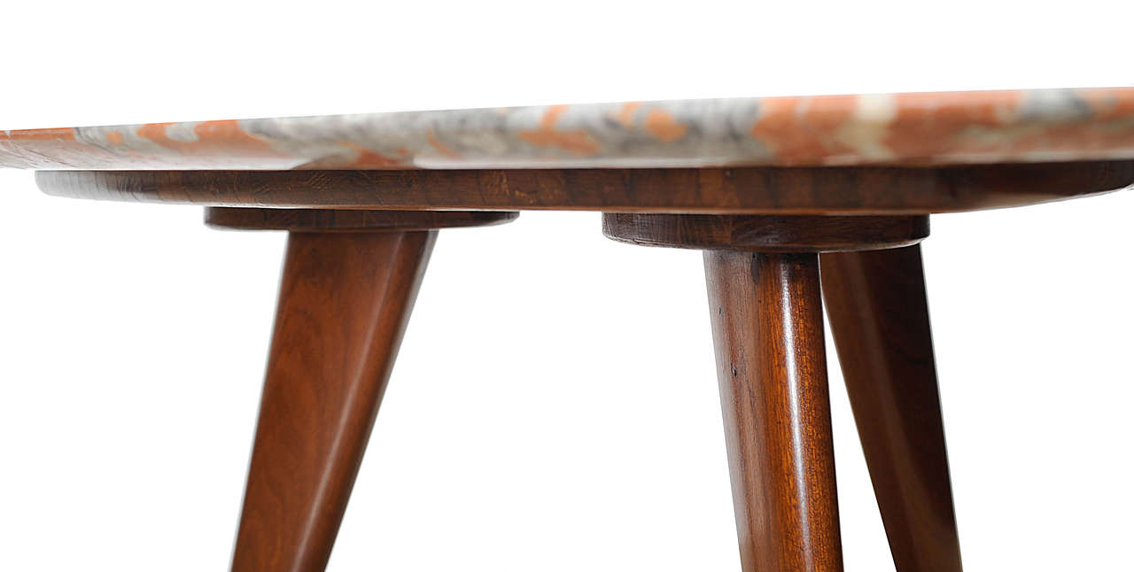 1950s Osvaldo Borsani Marble and Wood Coffee Table In Good Condition For Sale In Milan, IT